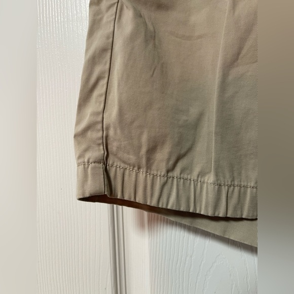 TOMMY HILFIGER Tan Shorts Elastic Leg Bands Size 12 - Picture 3 of 8